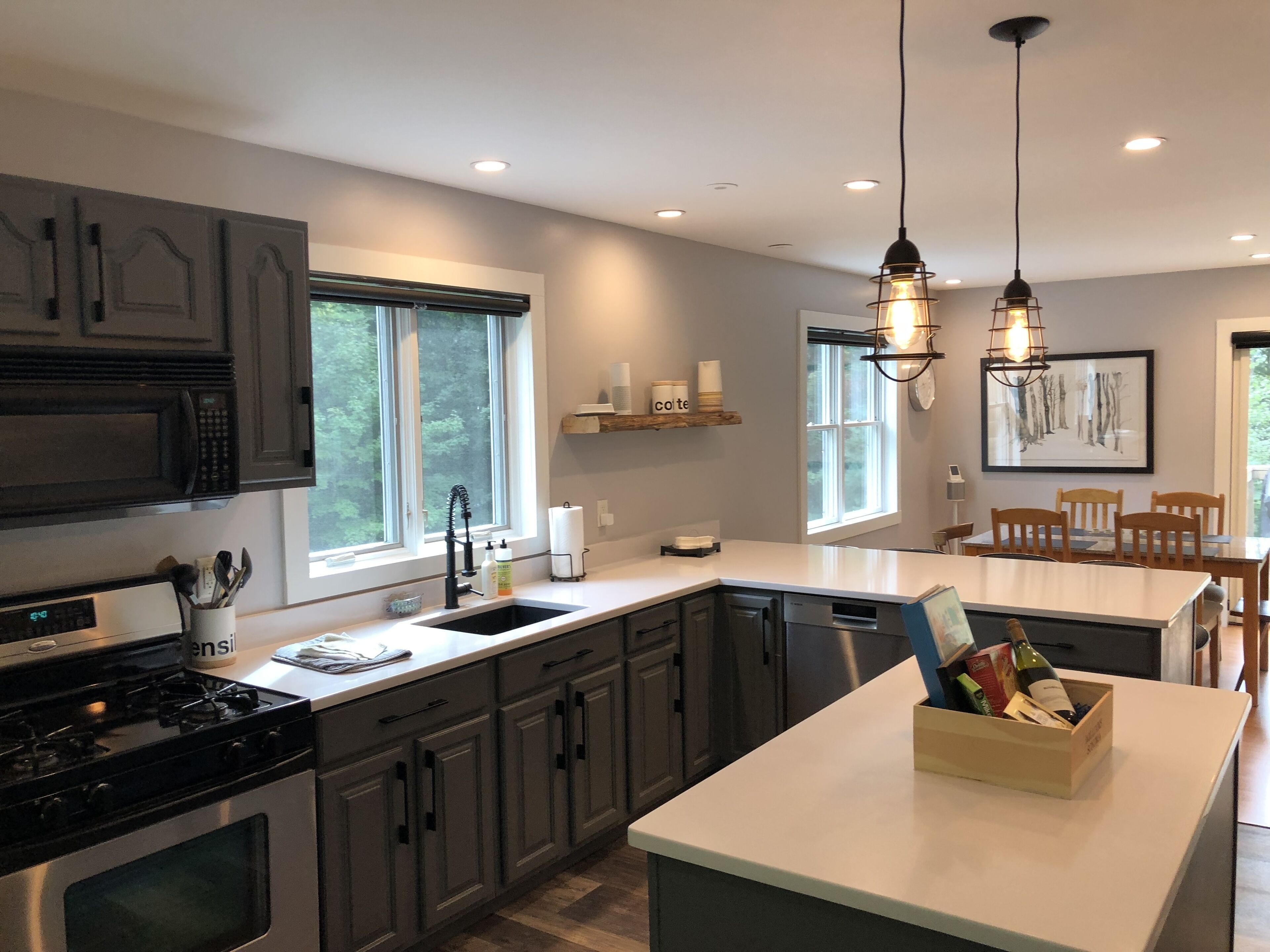 BOLTON LANDING  - Beautiful, Quiet Home. 1/2 mile to Town and Beach.