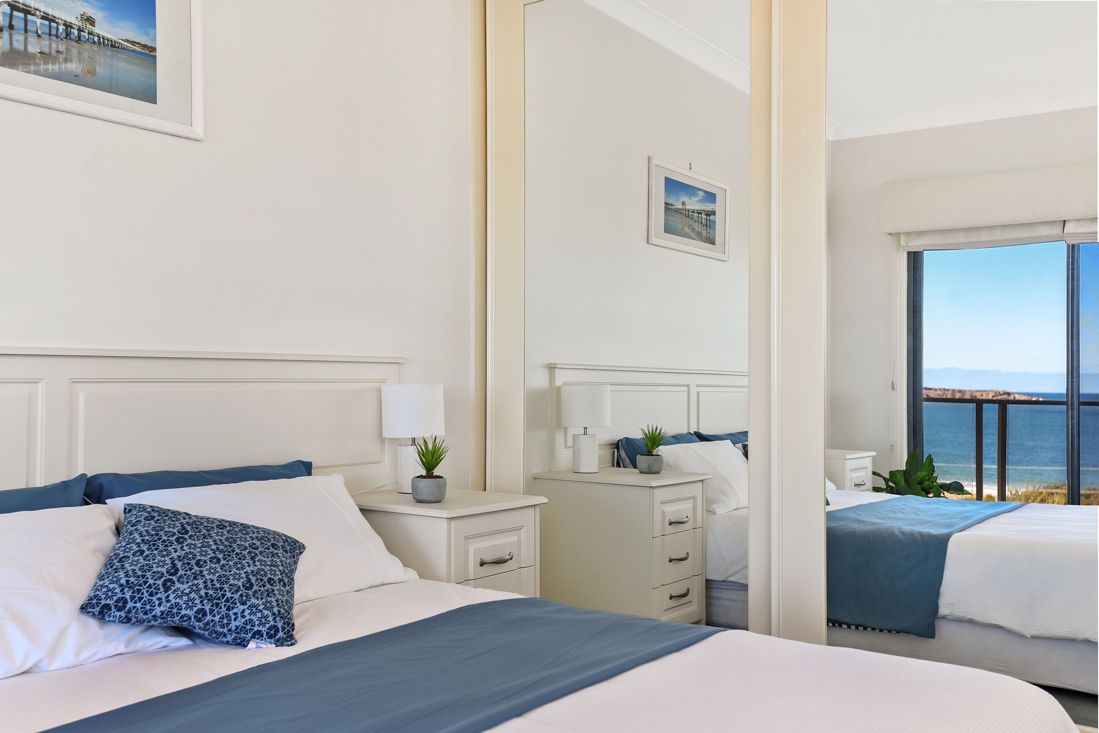 13 The Crescent - Ocean Views - Wi-Fi — image 20