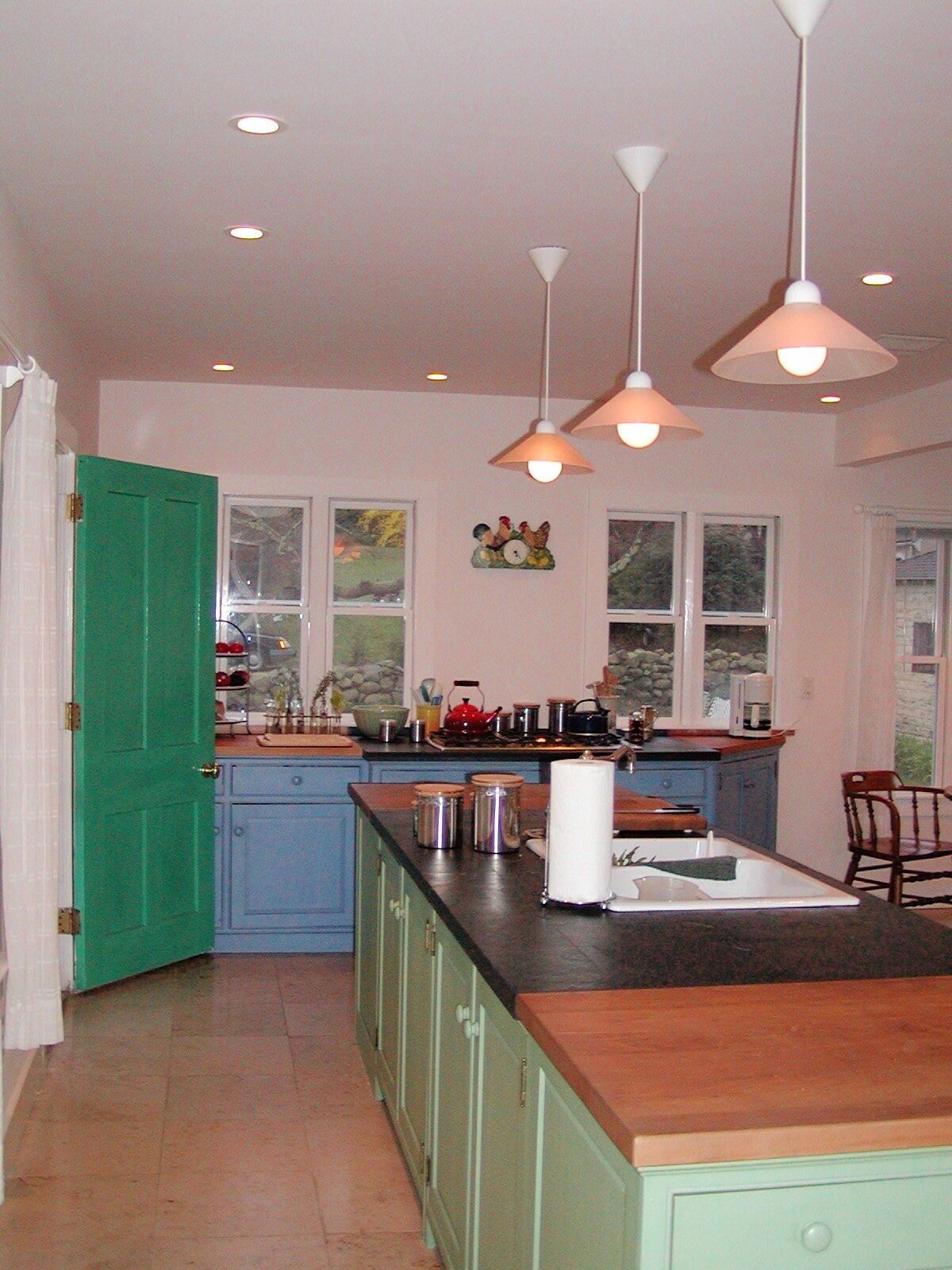 1853 Captain Wheeler House-Historic Seaport Home Garden-Rental Retreat