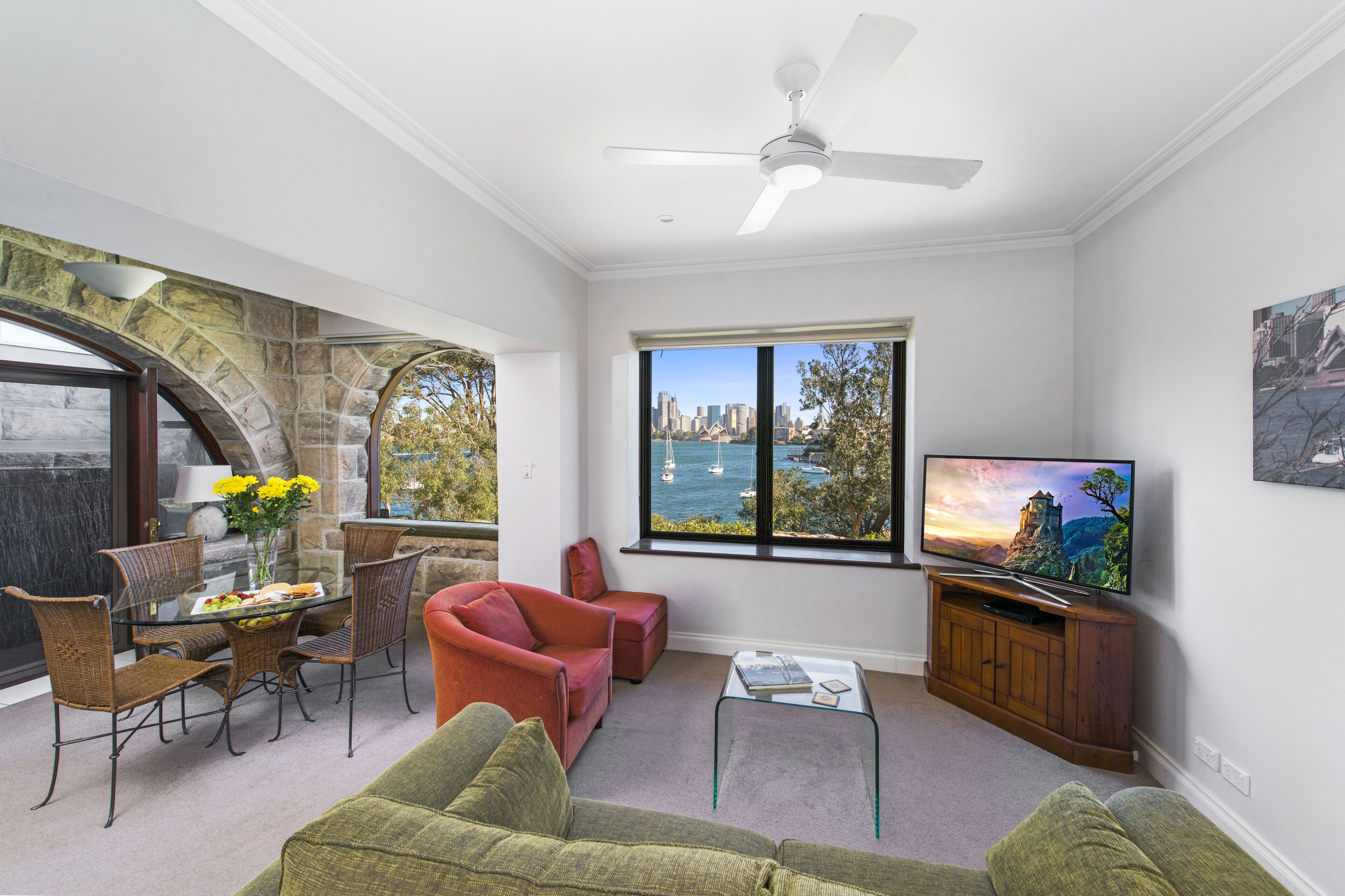 Harbourfront/ Opera House views. — image 3