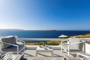 Terrace/patio - Private Pool, Breathtaking Panoramic View to the Sea & Sunset (Paros)