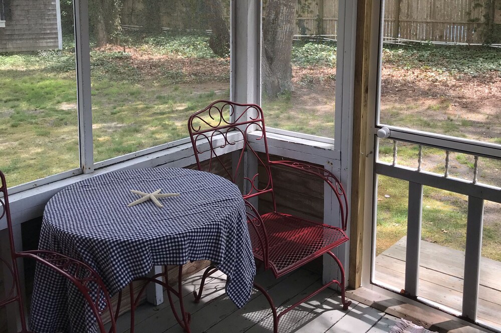 8-Nestled In The Pines In The Heart Of Cape Cod