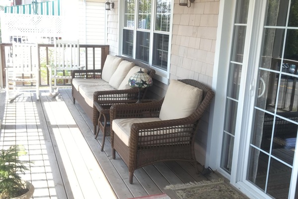 Upstairs front porch!