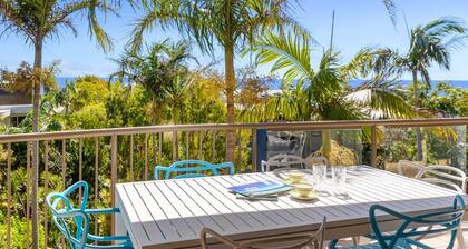 5 Pacific Outlook - Ocean View Apartment in Sunshine Beach