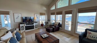 Järven rannalla rentoutumista ja hauskaa vedellä. - Suuri perheille - 5 tähden arvostelut