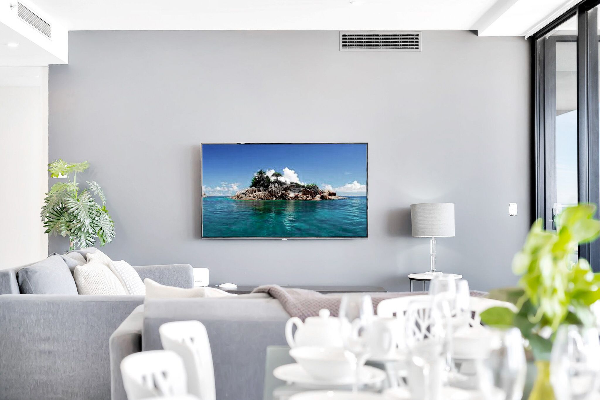 Circle on Cavill– 5 Bed Family Sub Penthouse Ocean — image 12