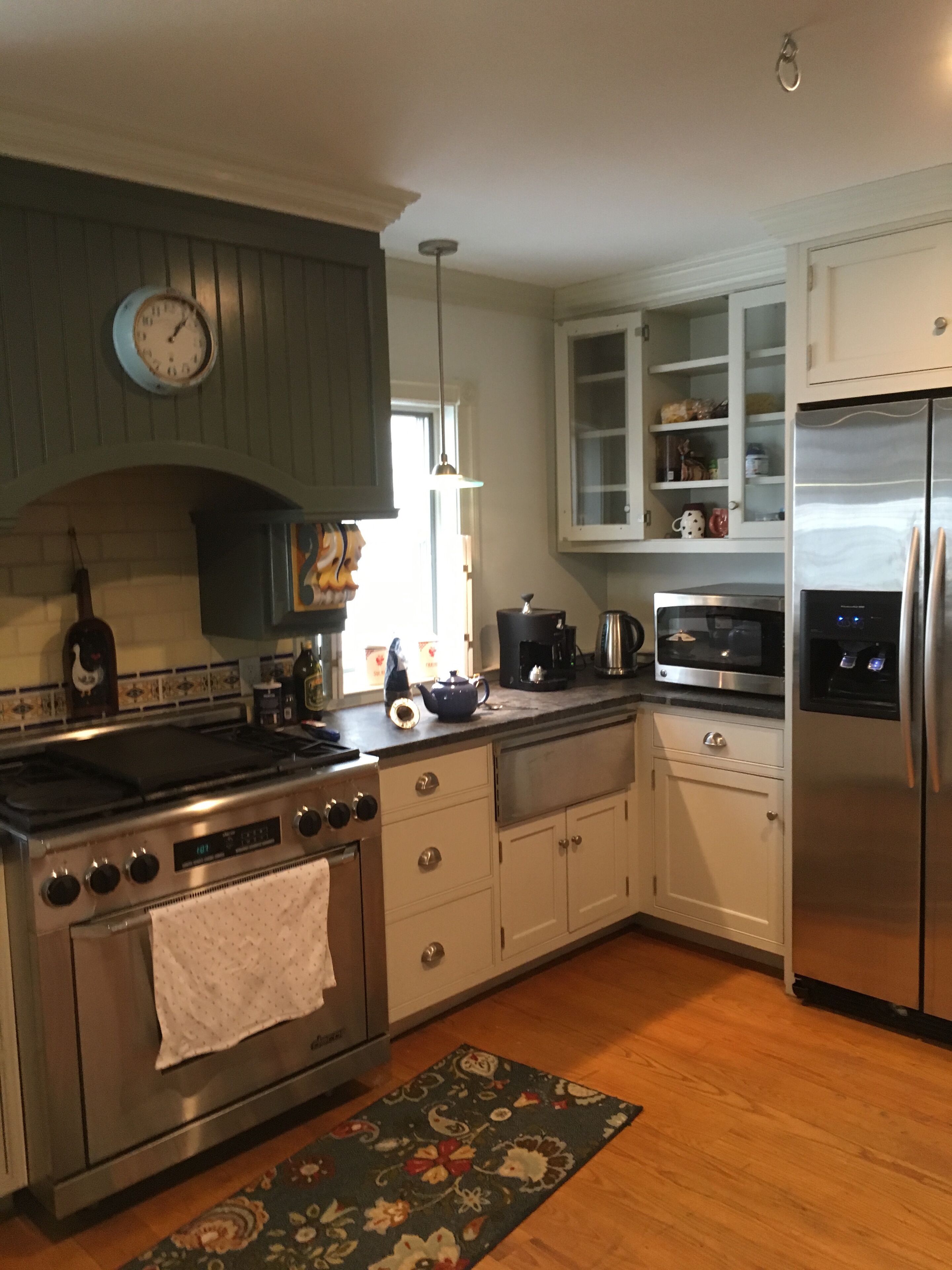 Victorian Hideaway: Beautiful Exterior, Modern interior