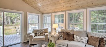 Private & Super Spacious, close to downtown N. Conway and ski.