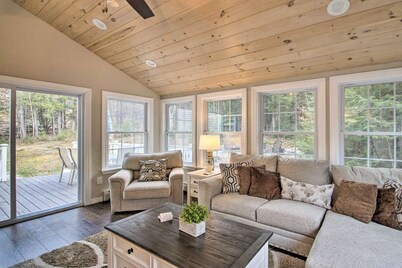 Private & Super Spacious, close to downtown N. Conway and ski.