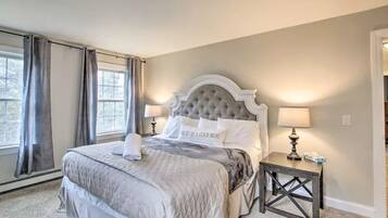 4 camere, una cassaforte in camera, una scrivania, ferro/asse da stiro