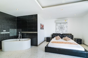 3 bedrooms, in-room safe, iron/ironing board, free WiFi