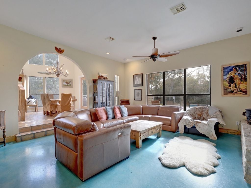 Awesome family Home with Pool, Hot Tub, and Game room!