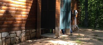 New Log Cabin On 3 Wooded Acres, Outdoor Shower, Lake Michigan,  Air-Conditioned