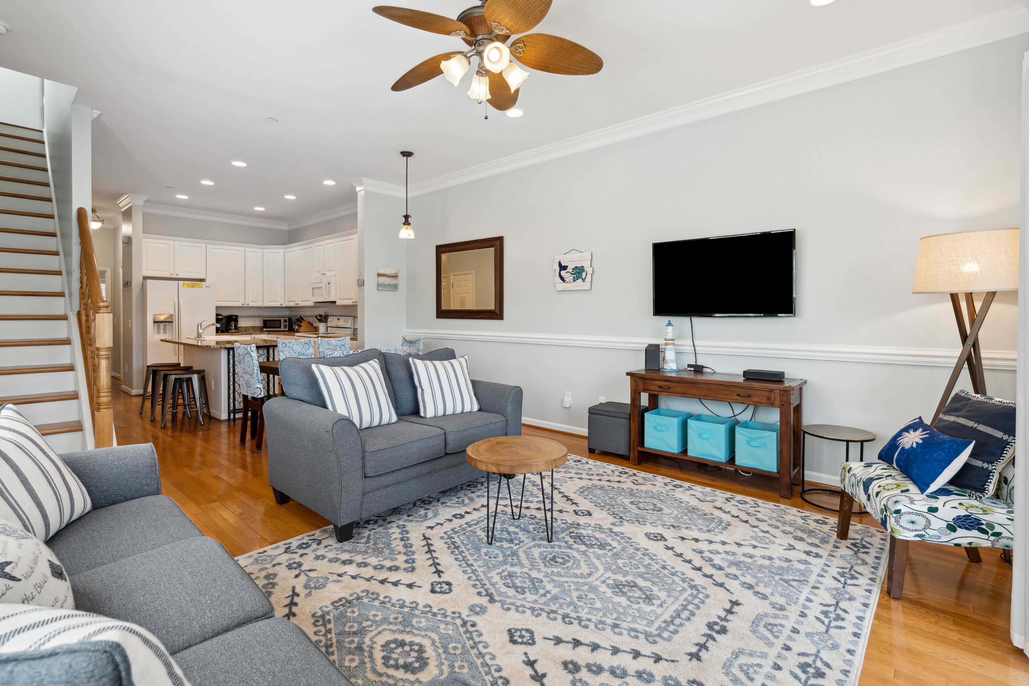 Water's Edge 103 - Bright 3BR/3BA Townhome - Pool - Fishing Dock