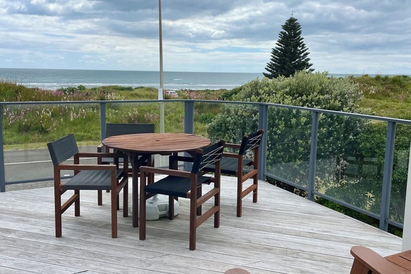 Front deck