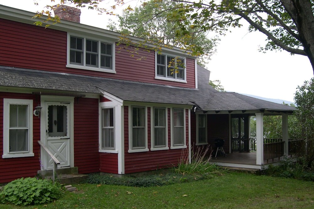 Charming Farm House, with Lake Frontage on Sandwich Bay Squam Lake