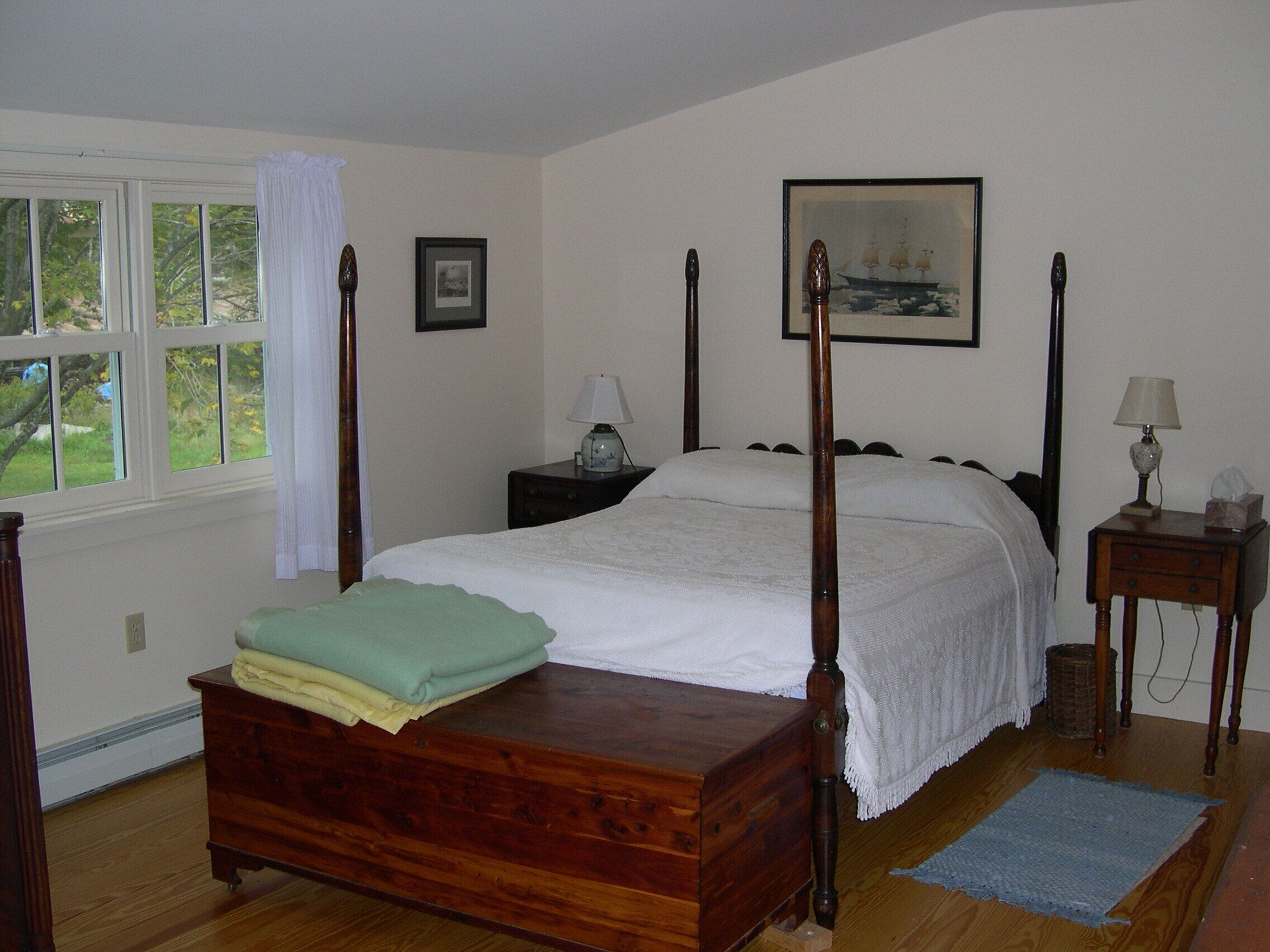 Charming Farm House, with Lake Frontage on Sandwich Bay Squam Lake