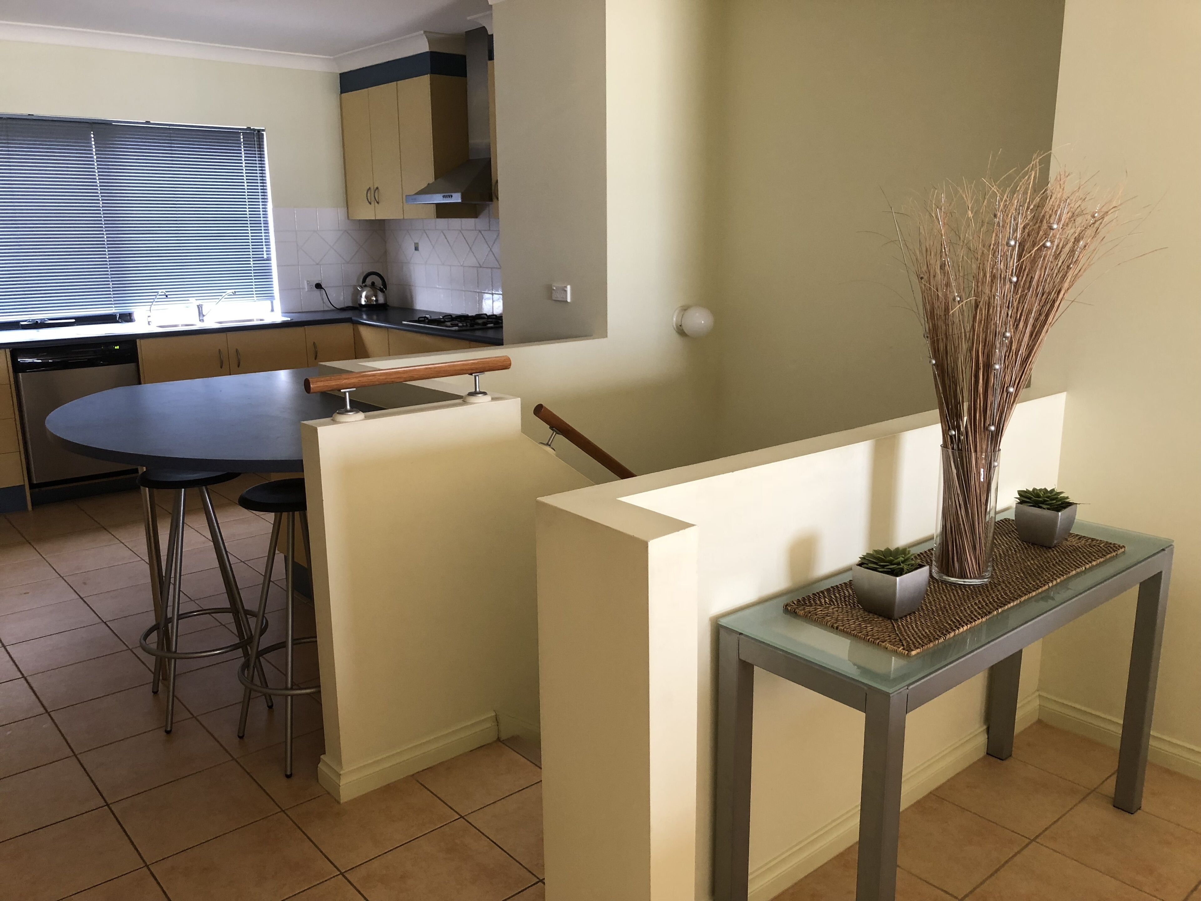 Moana Beach Apartment  - The Esplanade — image 4