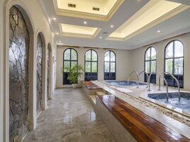 사우나, 온수 욕조, 스팀룸, 전신 트리트먼트, 핫스톤 마사지, 딥티슈 마사지