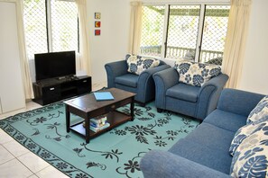 TV - Paere House, Snorkeling Heaven (Tikioki Beach)