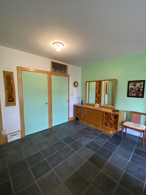 Interior - View Of Ocean on second story , Open Concept Living, Walk To Downtown.  A/C. (Eastport)