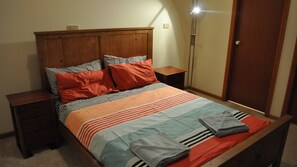 3 chambres, fer et planche à repasser, Wi-Fi gratuit, draps fournis