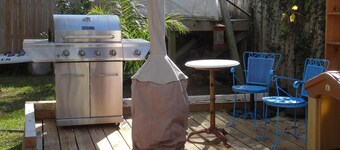 Dog friendly and beautiful waterfront guest house with Amenities