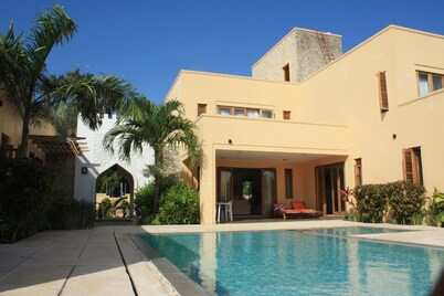 Galu Tulivu - the Residence (Villa One)