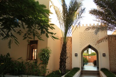 Galu Tulivu - the Residence (Villa One)