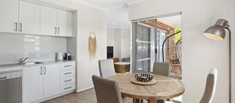 Tranquil Tree View with Free Parking