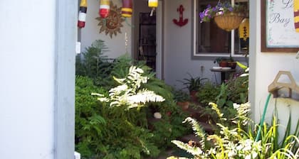 Lou's Bay View in Scienic Coos Bay- Charleston. Large beautiful Home.