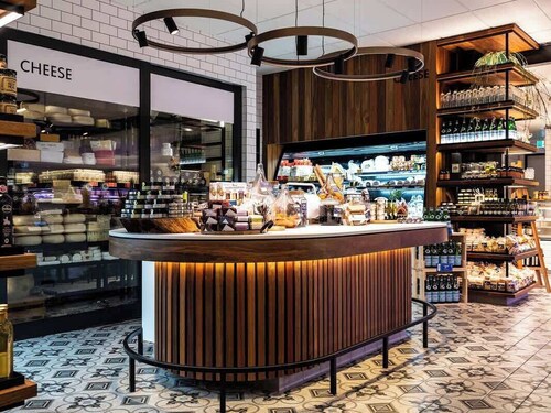 Eliza Historic Cottage close to CBD with car park