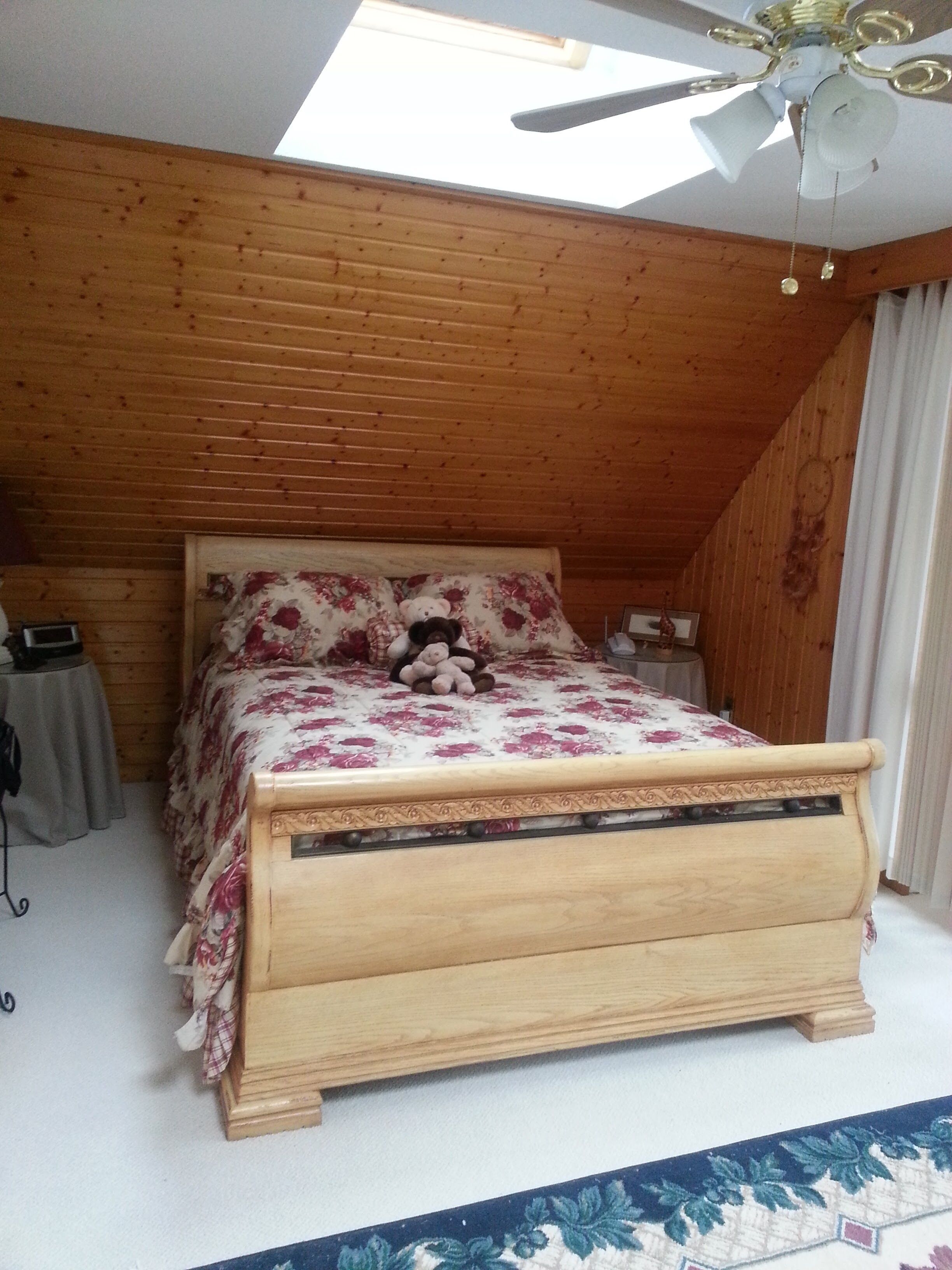 Bartlett Chalet:  eat, dine, drink, hike, shop, ski and relax!