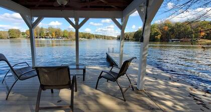 3000 sqft. Waterfront house, Private Beach/Dock w/ 300+ ft Private Waterfront