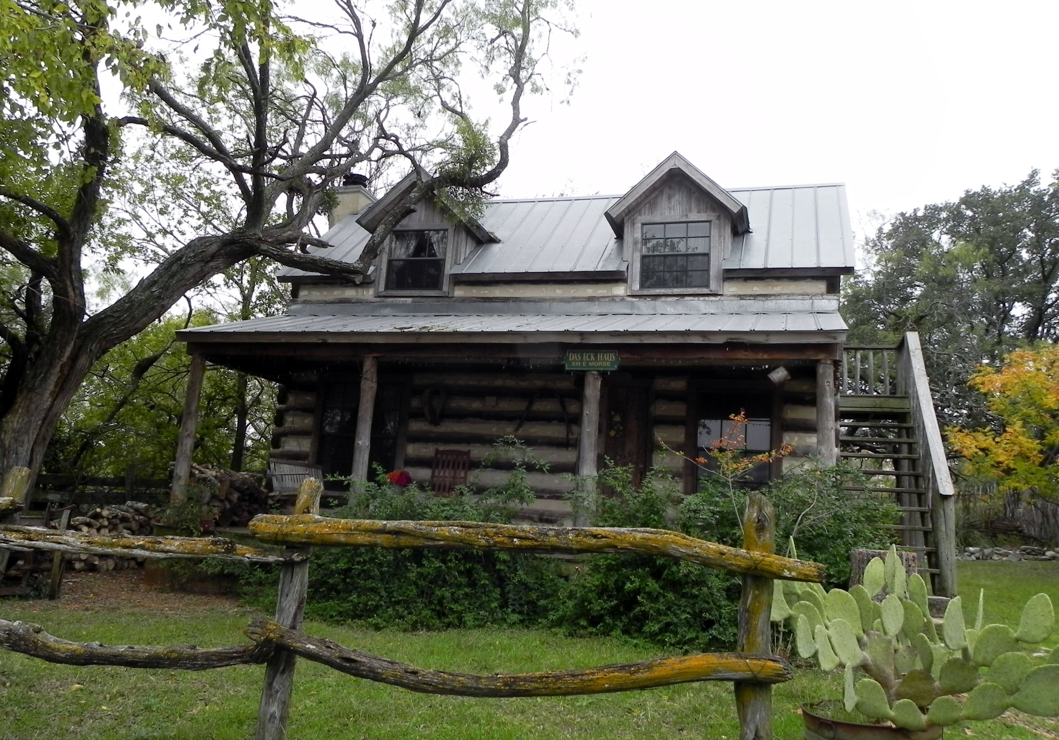 Secluded Log Cabin Located In Town with Fire Place close to downtown