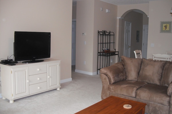 Main living area (living and dining room)