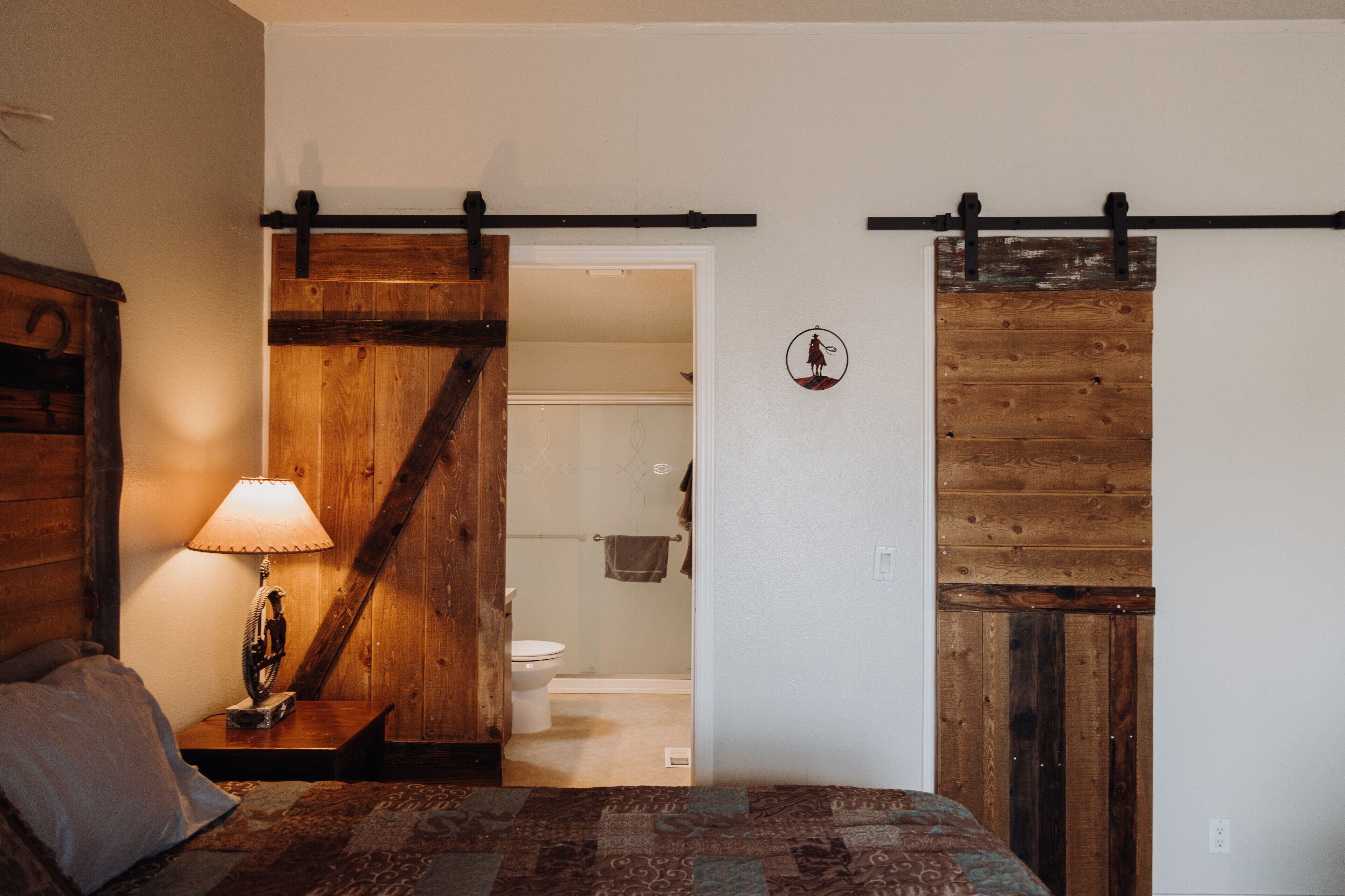 3 Bedroom, 2 Bath, Wifi, Tv, Wash And Dryer, Kitchen Stocked, Linens And Laundry