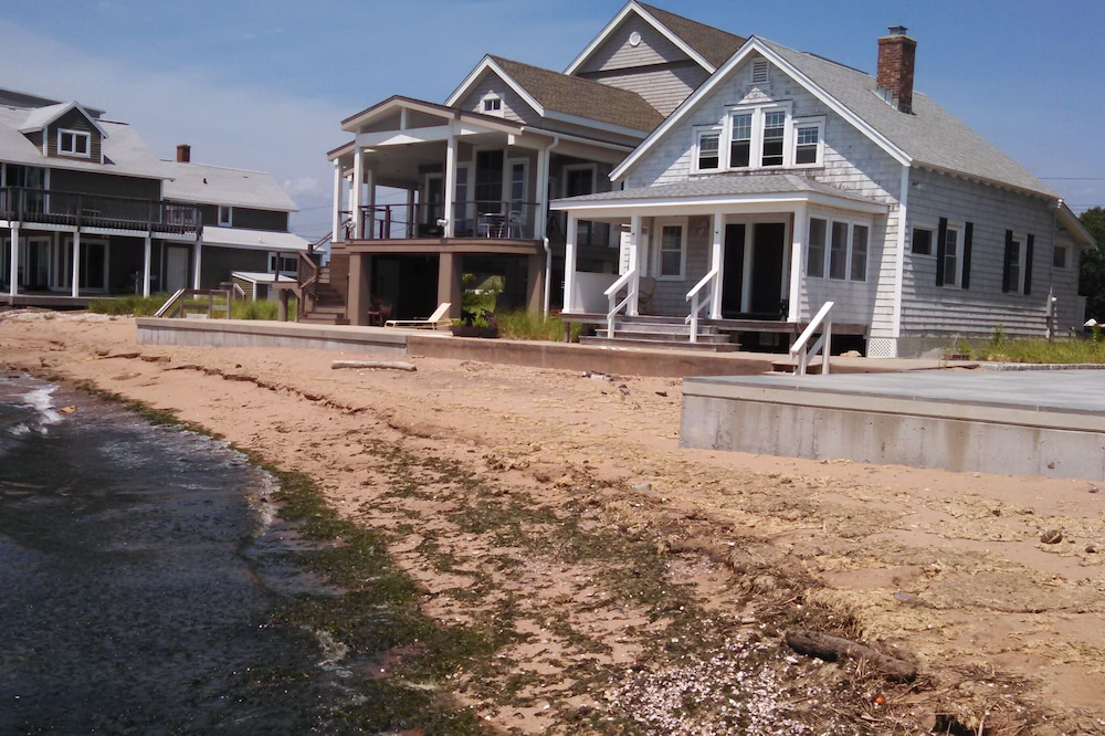 Beachfront Year-round Property - Newly Renovated