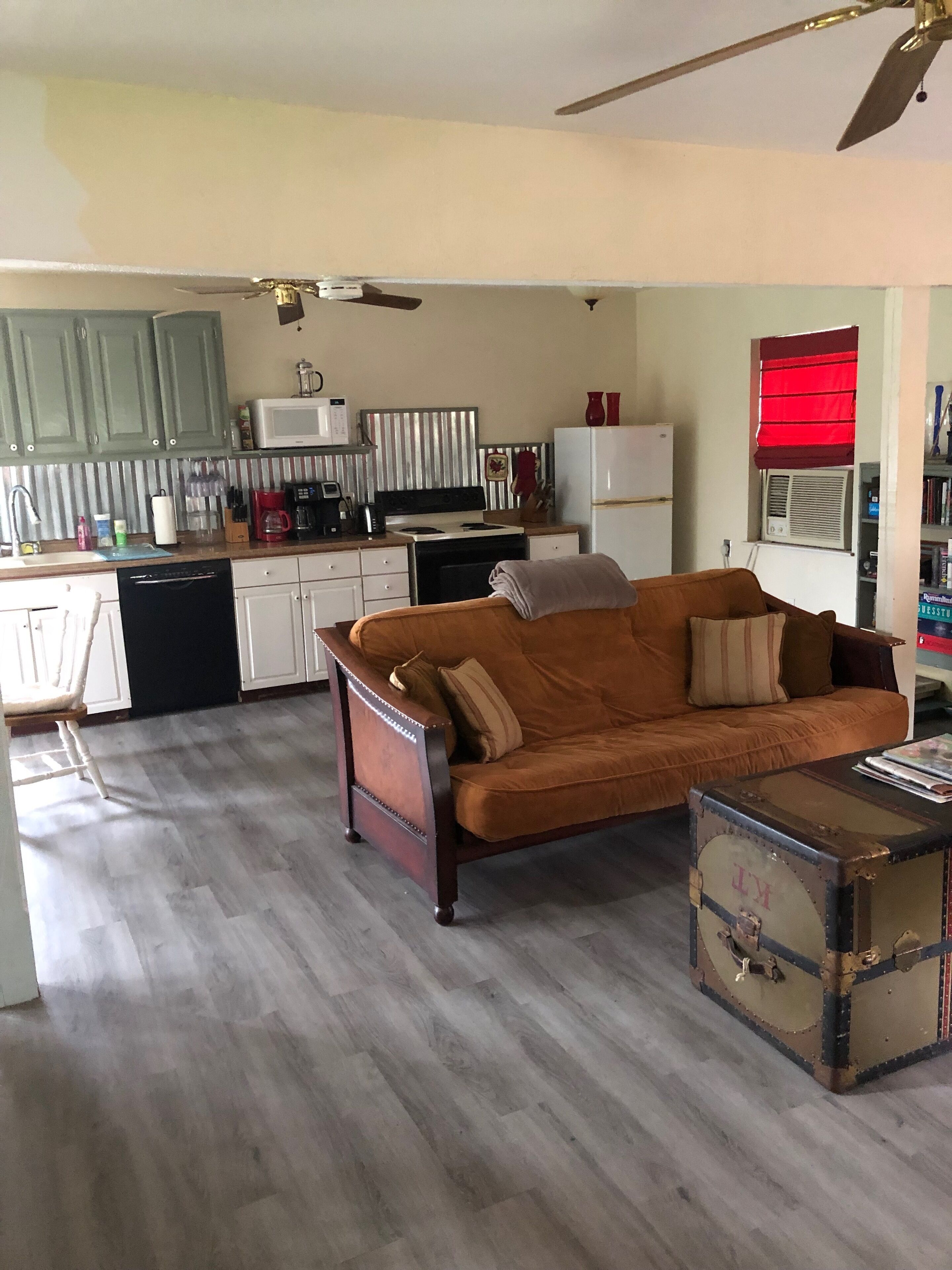 Close to F1, Austin360 Amphitheater, ACL, SXSW - pet friendly retreat