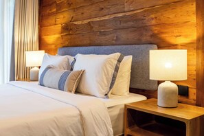 2 bedrooms, in-room safe, desk, iron/ironing board - Holiday Tropical Open - Air Private Villa Near Umalas & Seminyak (Badung)