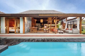 Outdoor pool - Holiday Tropical Open - Air Private Villa Near Umalas & Seminyak (Badung)