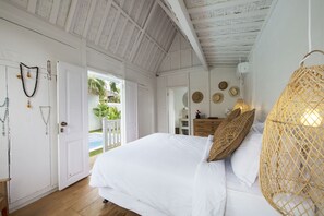 4 bedrooms, iron/ironing board, WiFi, bed sheets - Design New 4 BR Villa and Pool Seminyak (Seminyak)