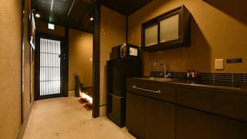 Fridge, microwave, stovetop, electric kettle