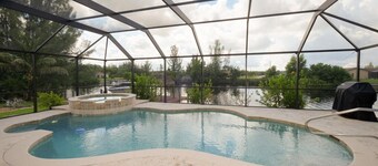 Waterfront Villa Cortona, Persianlahden pääsy, lämmitetty uima-allas / Spa, 4 makuuhuonetta, vuodepaikkoja 8