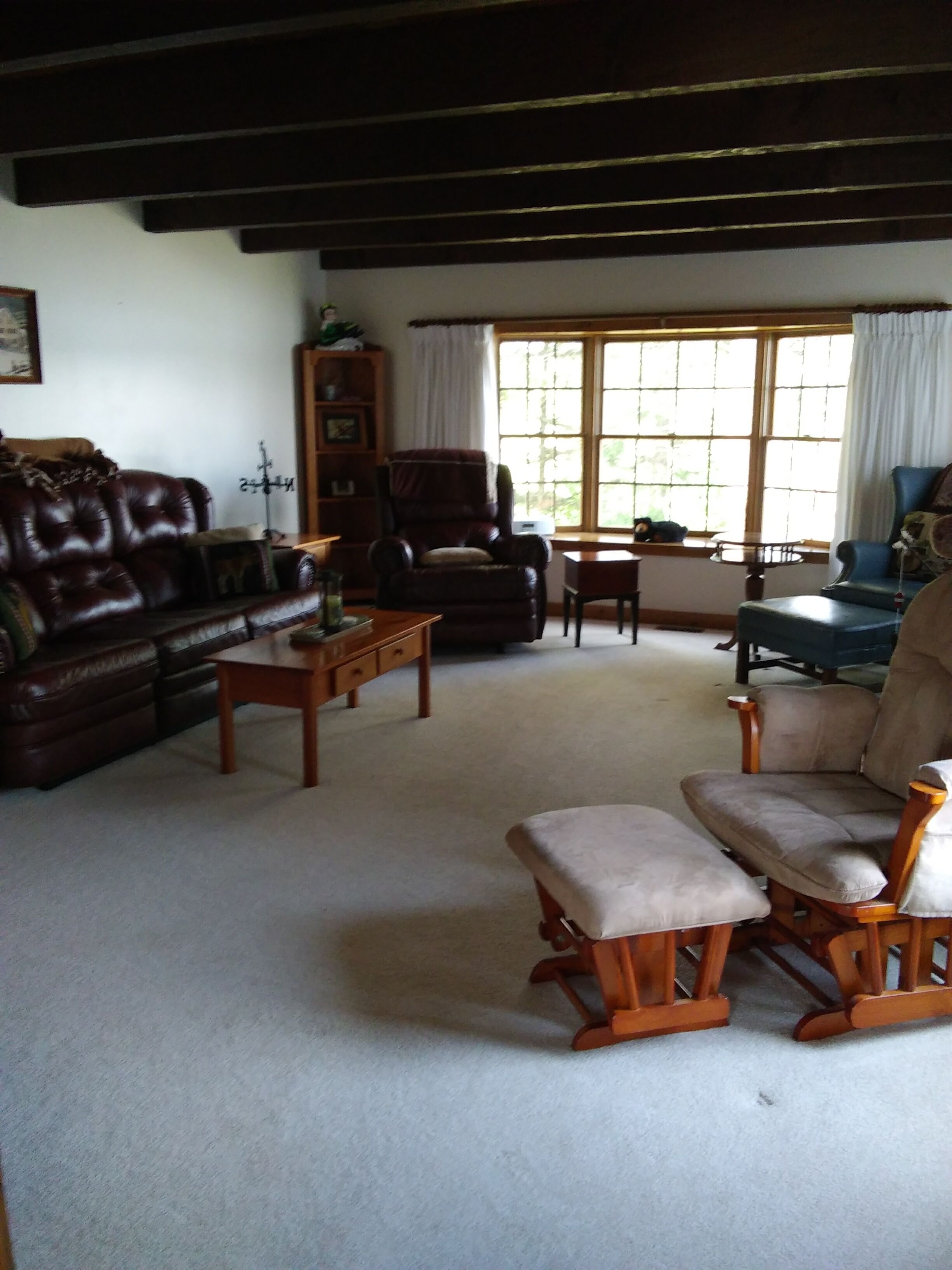 Calming Lakefront Home on Island Pond - Boaters & Snowmobiliers Dream