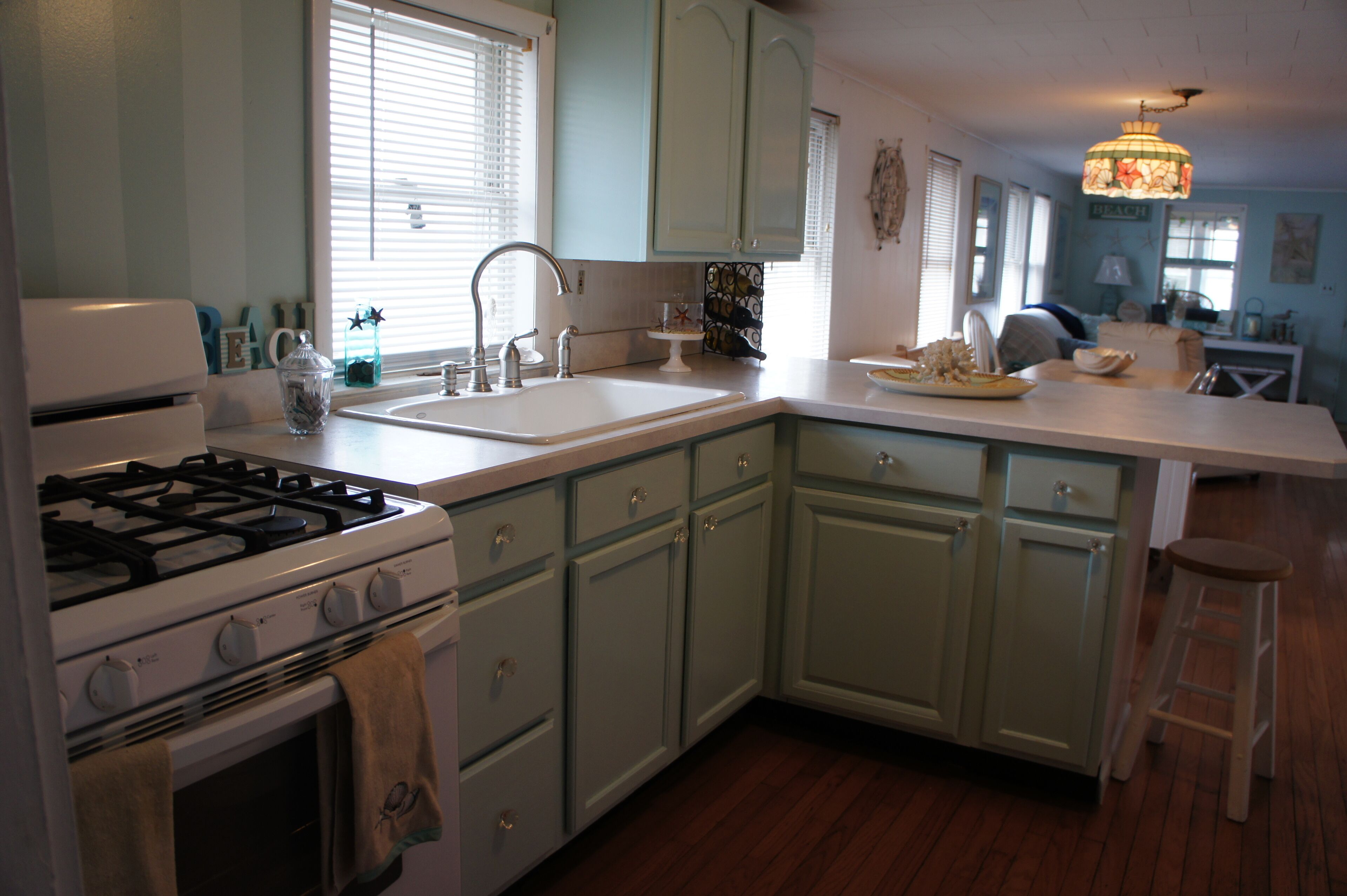 SPRING BREAK SALE!! Escape to the shore- boardwalk, arcades and rides are open!