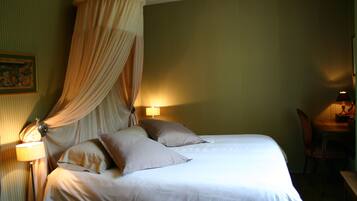 2 chambres, fer et planche Ă repasser, Wi-Fi gratuit, draps fournis