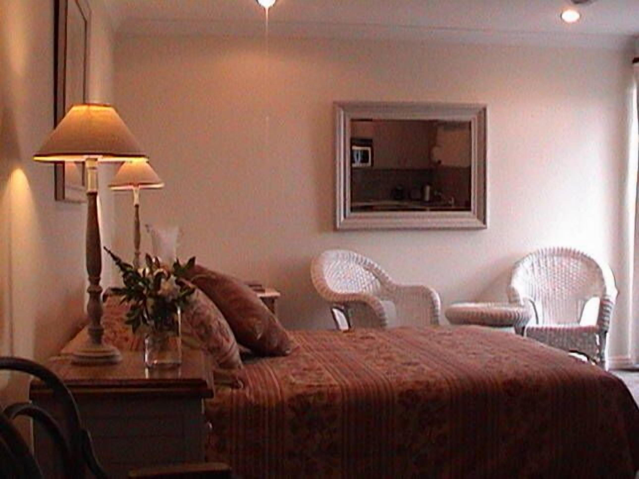 Kays Studio Fully Self Contained
We are now open to guests after a 3 month break