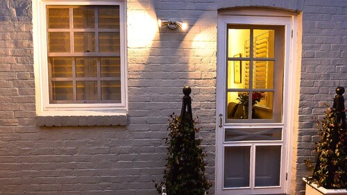 Stylishly renovated heritage  property, in quiet tree lined st close to the CBD