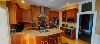 Historic Federal Period brick mansion on fabled Chestnut Street,  Salem, MA 